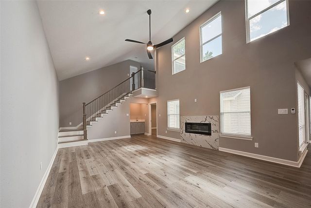 1623 Cherry Ridge Drive, Houston, TX 77077