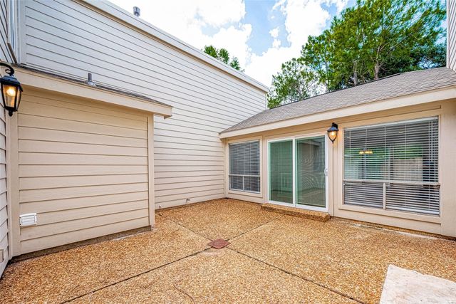 1623 Cherry Ridge Drive, Houston, TX 77077