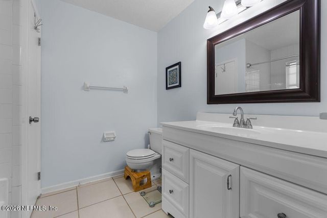3915 MEADOWVIEW Drive N, Jacksonville, FL 32225