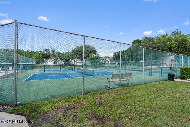 3915 MEADOWVIEW Drive N, Jacksonville, FL 32225