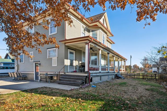 1137 West Street, Grinnell, IA 50112