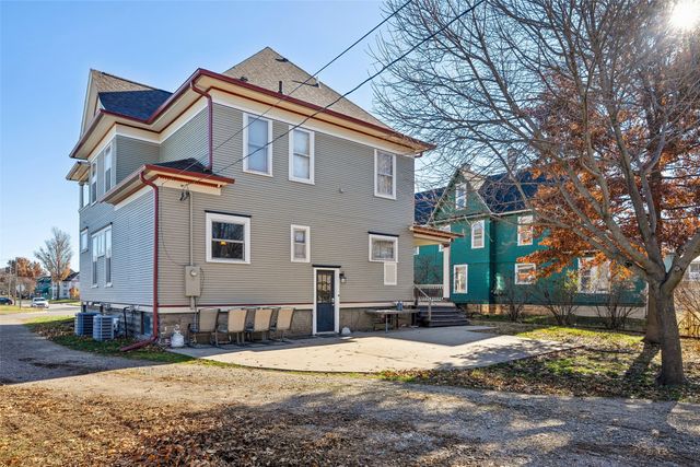 1137 West Street, Grinnell, IA 50112