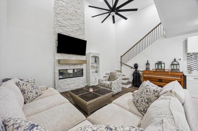 1420 Indiana Street, Houston, TX 77006