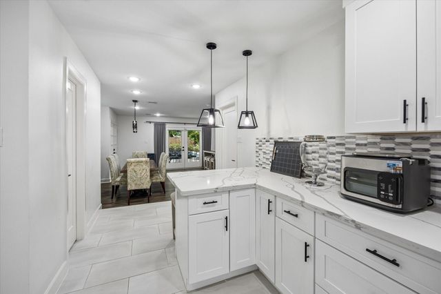 1420 Indiana Street, Houston, TX 77006