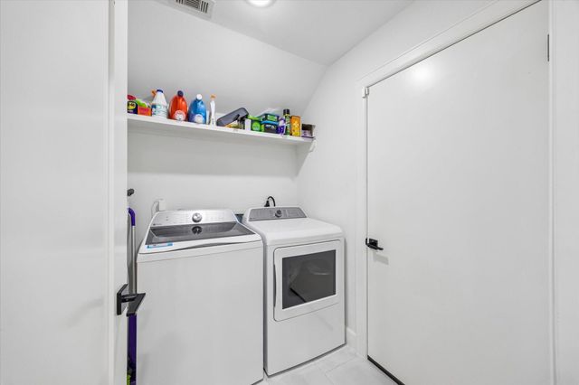 1420 Indiana Street, Houston, TX 77006