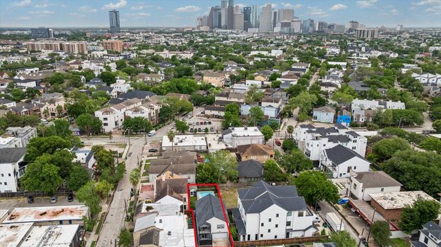 1420 Indiana Street, Houston, TX 77006