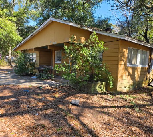 4482 Rochelle Drive, Pensacola, FL 32506