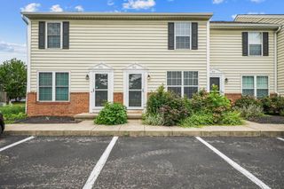 962 Charleston Way Drive, 10B, Westerville, OH 43081