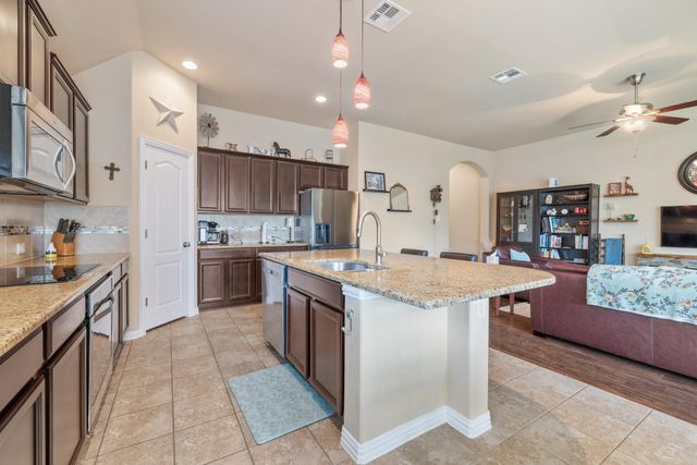 921 Tabernash DR, Leander, TX 78641