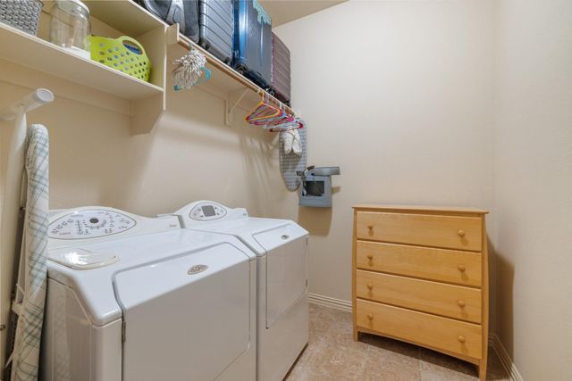 921 Tabernash DR, Leander, TX 78641