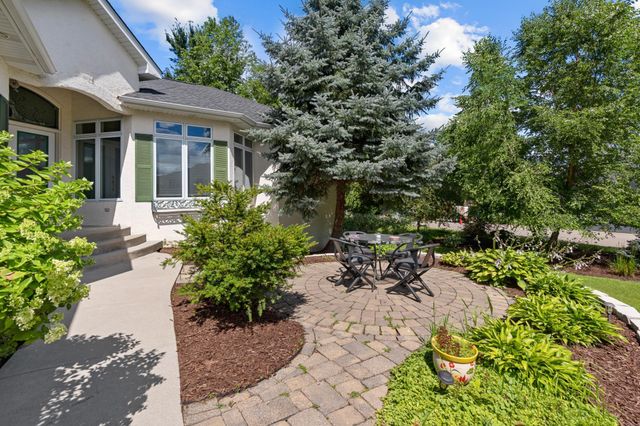 2888 Forest Ridge, Chaska, MN 55318