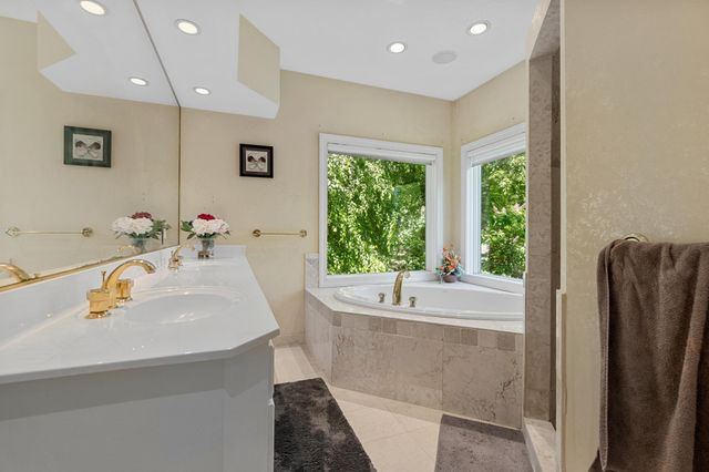 2888 Forest Ridge, Chaska, MN 55318