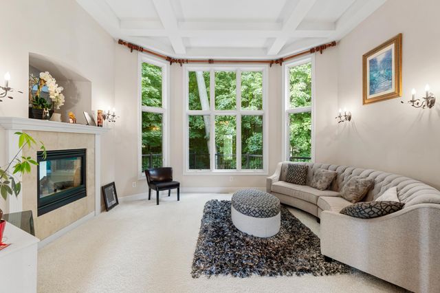 2888 Forest Ridge, Chaska, MN 55318
