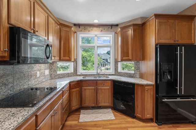 2888 Forest Ridge, Chaska, MN 55318