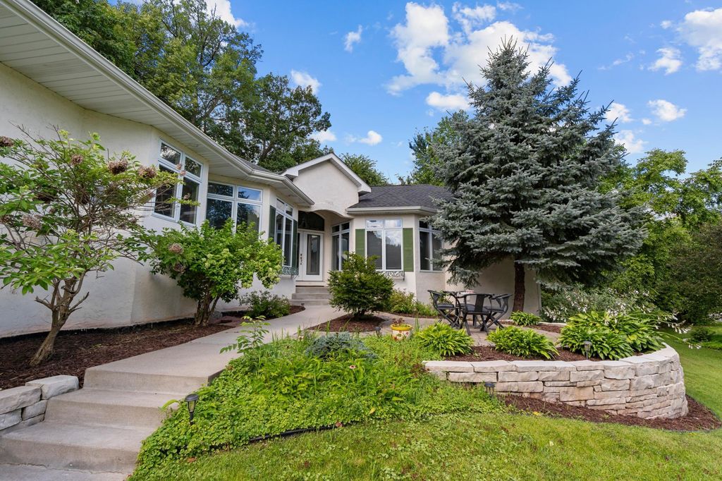2888 Forest Ridge, Chaska, MN 55318 — photo 2