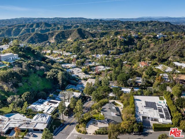 1950 Loma Vista Drive, Beverly Hills, CA 90210