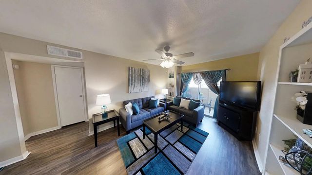 8455 Will Clayton Parkway 1006, Humble, TX 77338