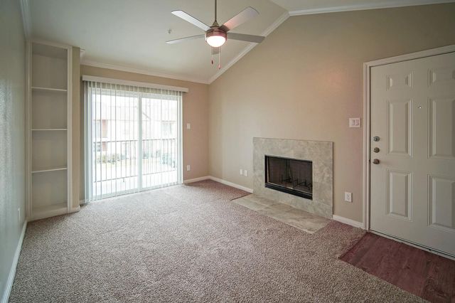 8455 Will Clayton Parkway 1006, Humble, TX 77338