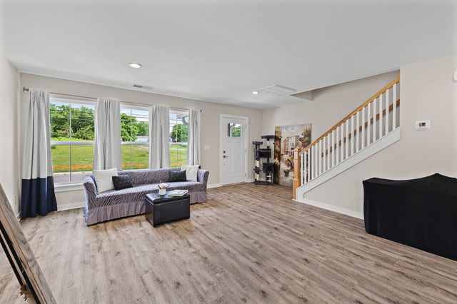 308 Myatt Dr, Madison, TN 37115