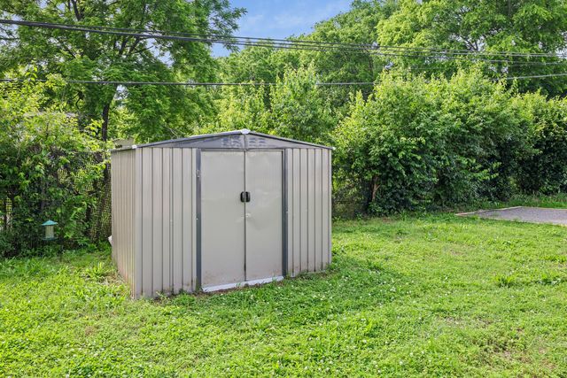 308 Myatt Dr, Madison, TN 37115