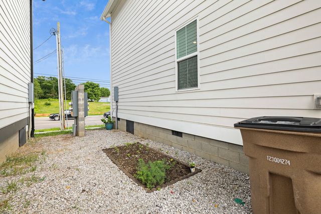 308 Myatt Dr, Madison, TN 37115