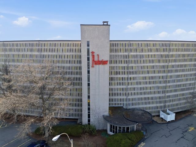 200 Swanton St 621, Winchester, MA 01890