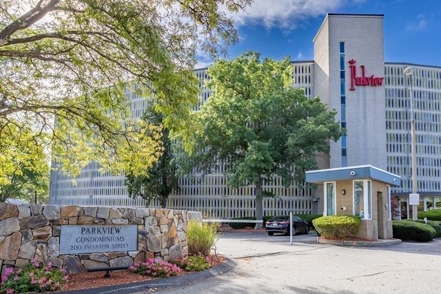 200 Swanton St 621, Winchester, MA 01890