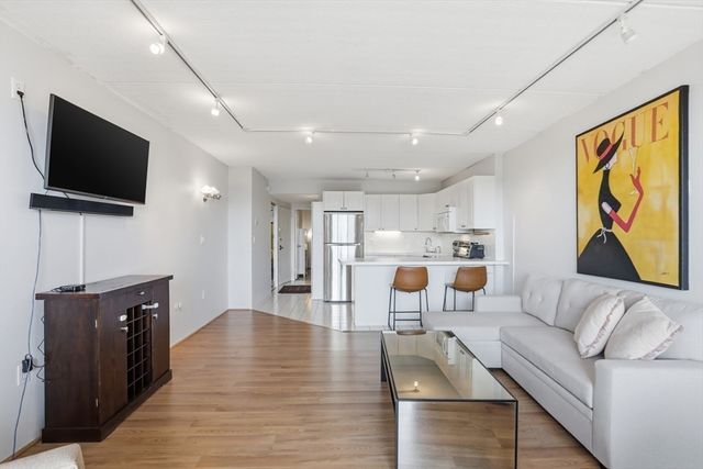 200 Swanton St 621, Winchester, MA 01890