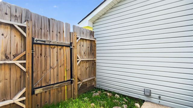 14138 Clover Point Drive, Sugar Land, TX 77498