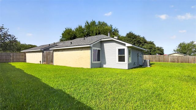 14138 Clover Point Drive, Sugar Land, TX 77498