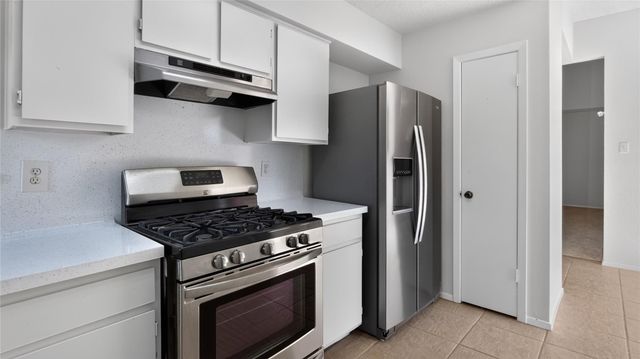 14138 Clover Point Drive, Sugar Land, TX 77498