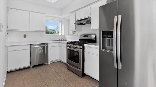 14138 Clover Point Drive, Sugar Land, TX 77498
