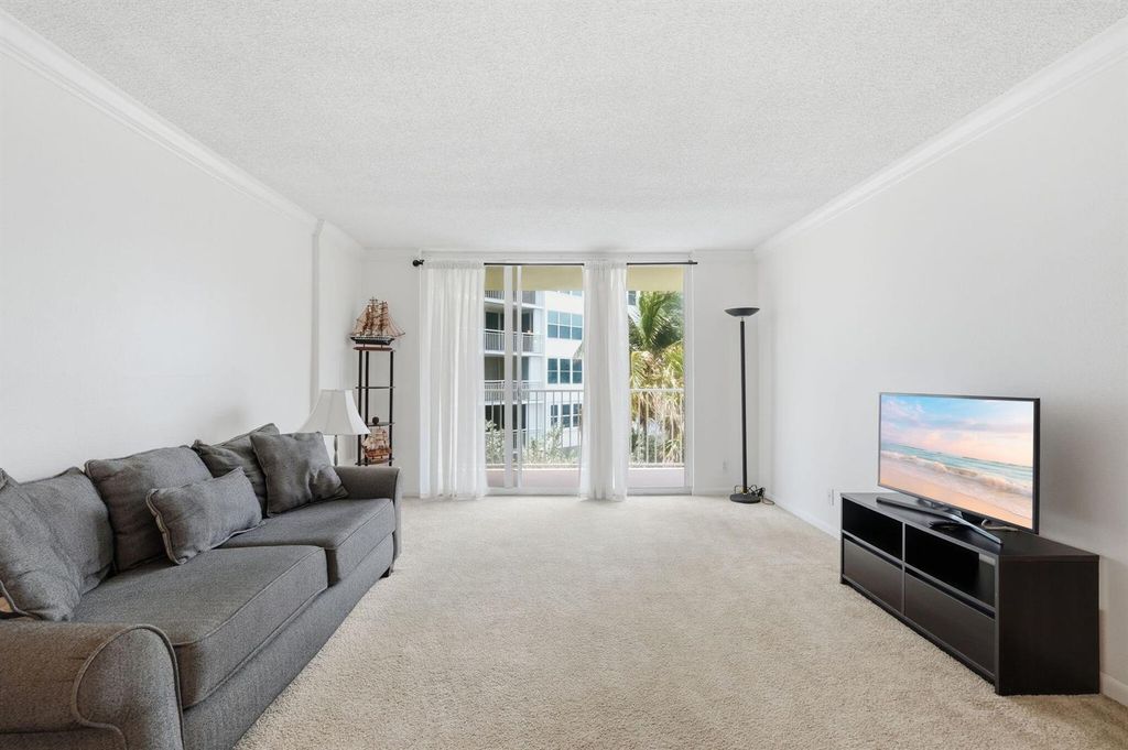 3540 South Ocean Boulevard 310, South Palm Beach, FL 33480