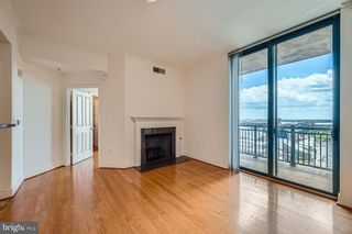 414 Water St Apt 2901, Baltimore, MD 21202