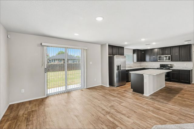 2700 Andesite Lane, Fort Worth, TX 76108