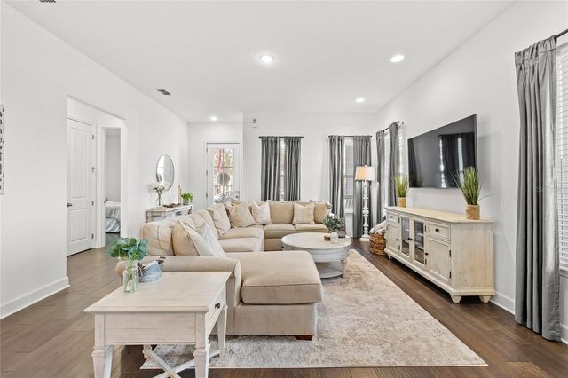 13401 GRANGER AVENUE, Orlando, FL 32827