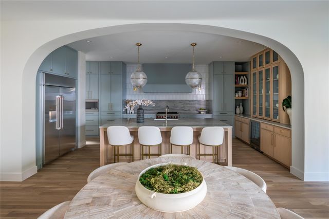 6943 Coronado Avenue, Dallas, TX 75214