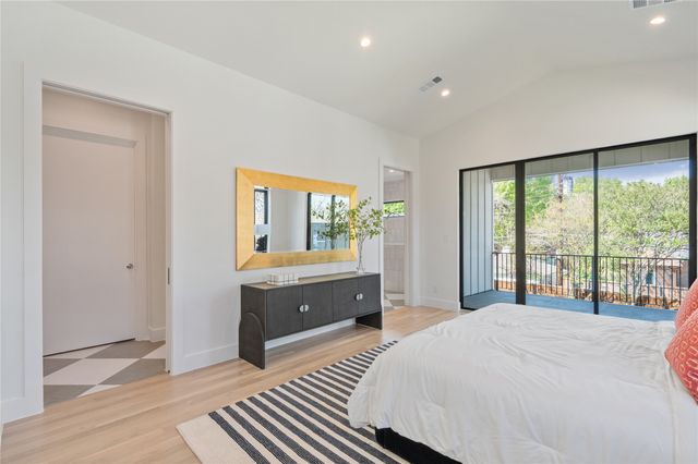 6943 Coronado Avenue, Dallas, TX 75214