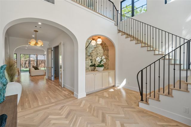 6943 Coronado Avenue, Dallas, TX 75214