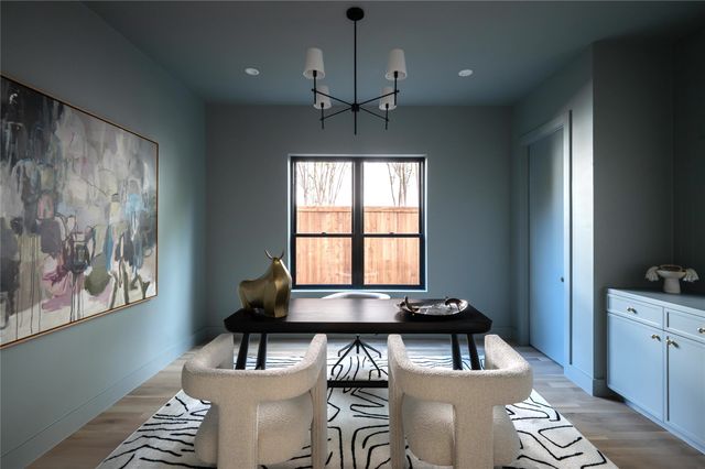 6943 Coronado Avenue, Dallas, TX 75214