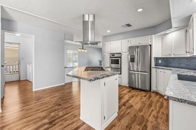 7269 San Luis 244, Carlsbad, CA 92011