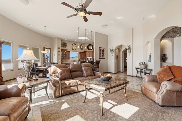 8 La Entrada, Placitas, NM 87043