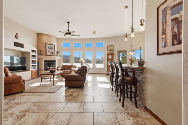 8 La Entrada, Placitas, NM 87043