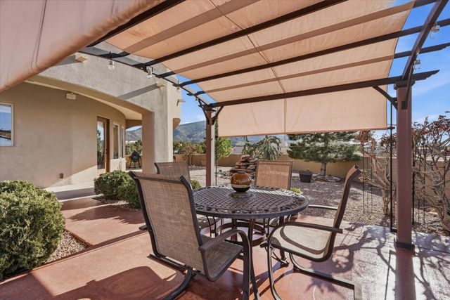 8 La Entrada, Placitas, NM 87043