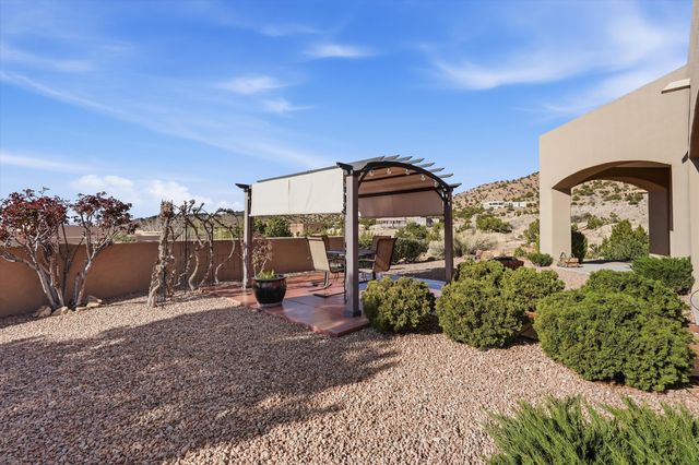 8 La Entrada, Placitas, NM 87043