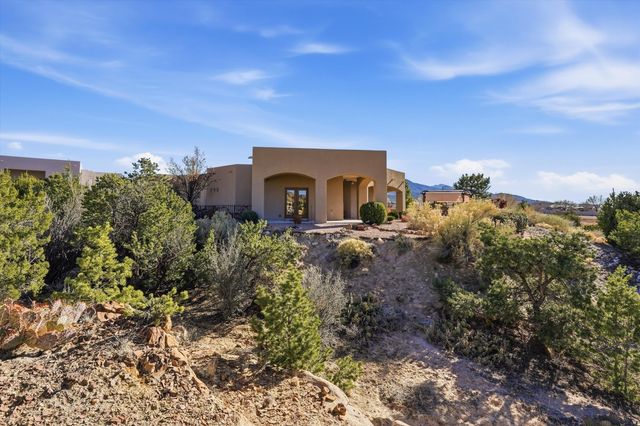 8 La Entrada, Placitas, NM 87043