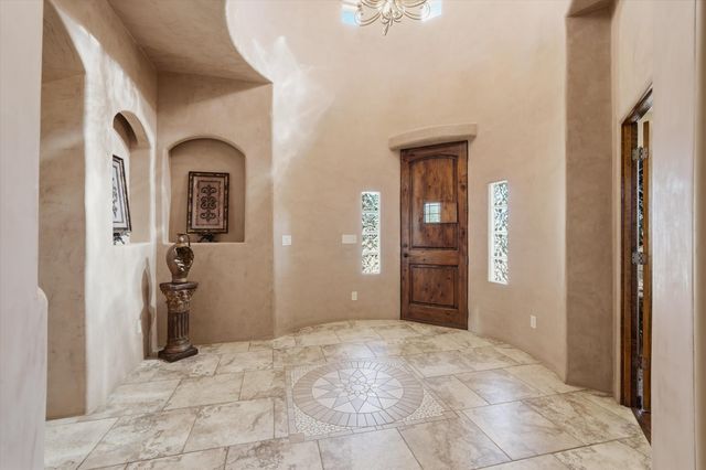 8 La Entrada, Placitas, NM 87043