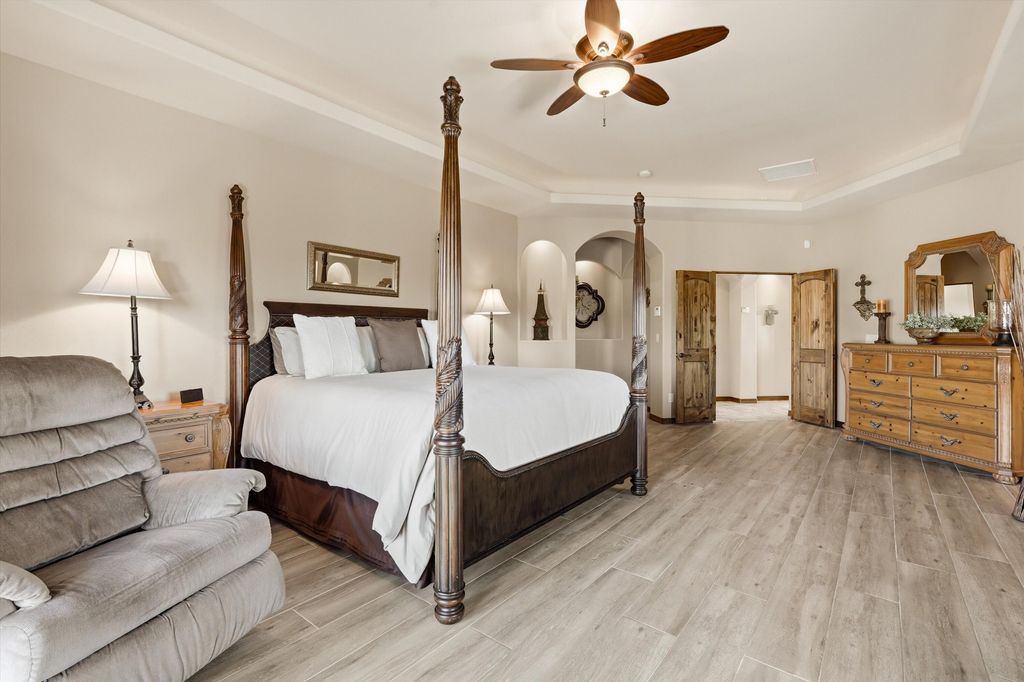 Image 29 of property listing at 8 La Entrada, Placitas, NM 87043