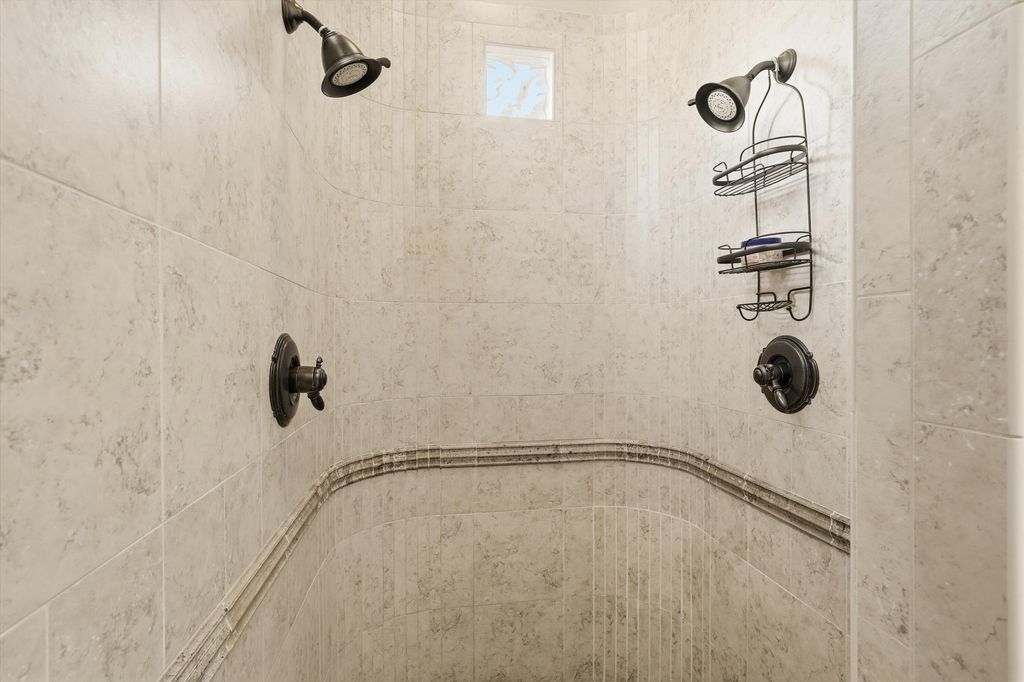 Image 33 of property listing at 8 La Entrada, Placitas, NM 87043