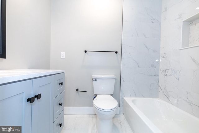 1321 SHEPHERD ST NW, Washington, DC 20011